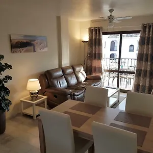 Perfect Location Close To Beach Sitio de Calahonda