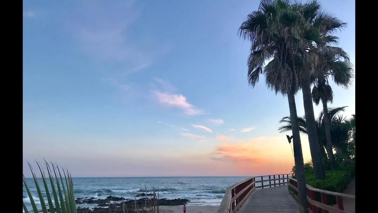 Sitio de Calahonda Mi Capricho 4C Beachfront -Apartment With Sea View - Costa Del Sol ספרד
