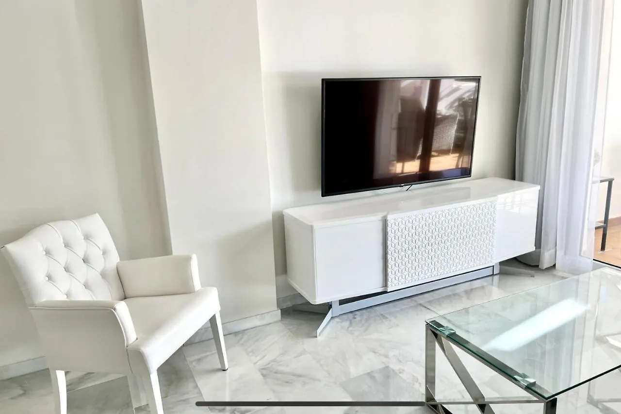 Sitio de Calahonda Mi Capricho 4C Beachfront -Apartment With Sea View - Costa Del Sol דירה Sitio de Calahonda